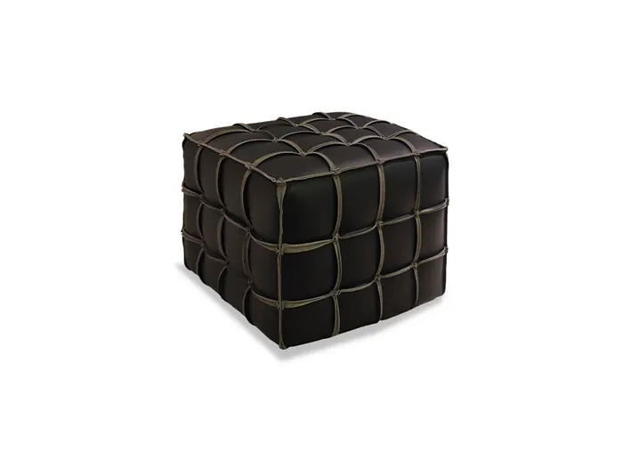 Y008 Lounge Chairs