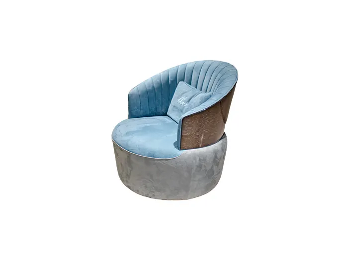 M811 Lounge Chairs